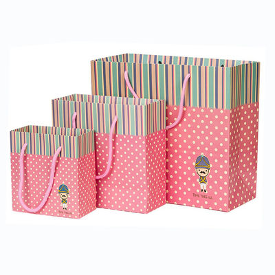 คุณภาพ  Recyclable Rectangle Paper Shopping Bags Clothing Paper Wrapping Bag โรงงาน