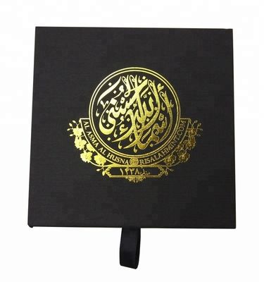 หรูหรา Hot Stamping กล่องสีดํา การบรรจุของขวัญด้วยการพิมพ์ CMYK