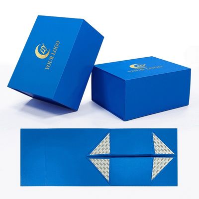 157 กรัม กระดาษศิลปะ 1000 กรัม กระดาษกระดาษกระดาษ Custom Luxury Rigid Gift Box สําหรับเสื้อผ้า เสื้อยืดรองเท้า