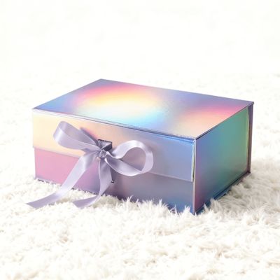 กล่องบรรจุภัณฑ์ของขวัญแบบมีฝาพับแม่เหล็ก Holographic Deluxe สวยงาม พร้อมริบบิ้น วัสดุรีไซเคิลสำหรับถุงเท้า